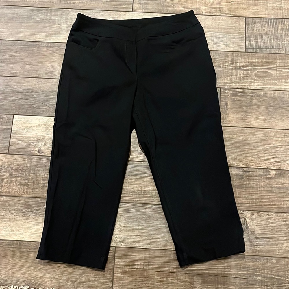 Women’s Slimsation golf capri, Size 12